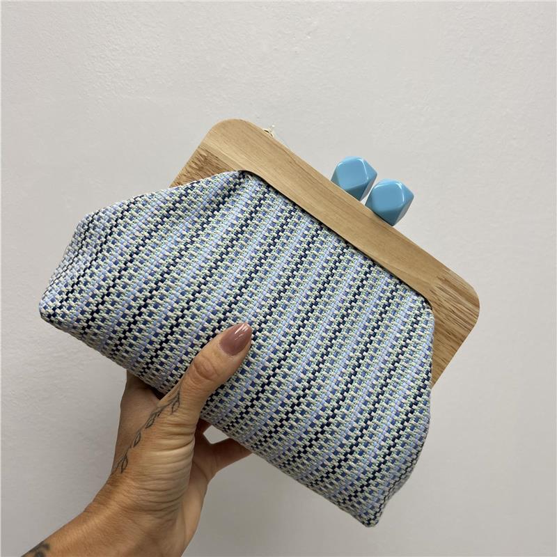 borsa asymmetrical